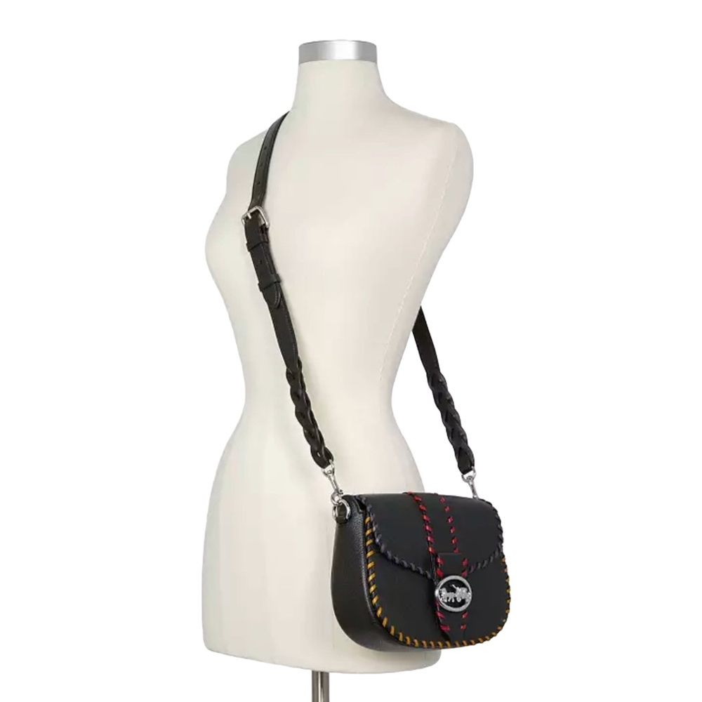 60 | 🇨🇦Coach Georgie Crossbody Bag